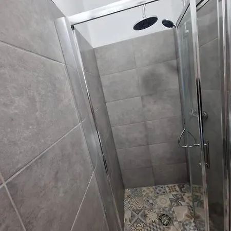 Apartment Obiteljski Stan Kastel Luksic *