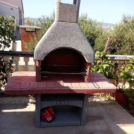 Apartment Obiteljski Stan Kastel Luksic